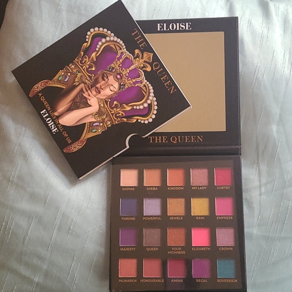 NIB ELOISE THE QUEEN EYE SHADOW - Picture 2 of 2